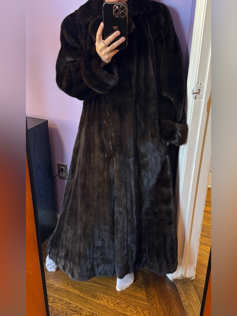 Guy Laroche black ranch natural mink Fur Coat - Picture 9 of 17